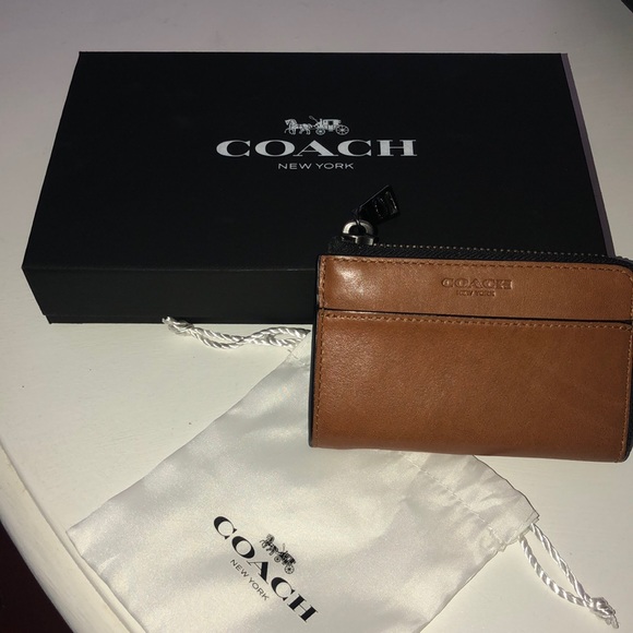 Coach Other - Coach Leather Zip Key Case